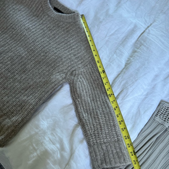 Jenni Kayne Oversized Cashmere Fisherman Sweater - size small but fits like XS - Picture 13 of 13